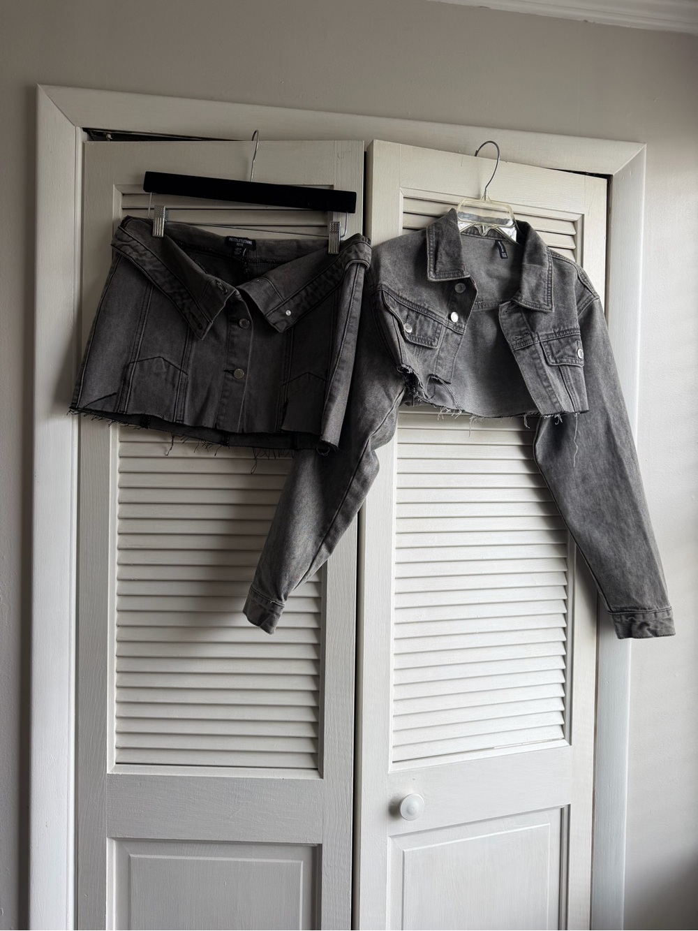 PrettyLittleThing Cropped Gray Denim Jacket & Skirt Set